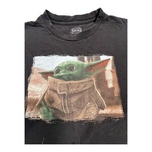 Star Wars The Mandalorian The Child Grogu Black T‎ Shirt Size Medium